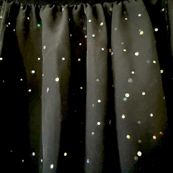 🩰Bundle 2/$12🩰 EUC Ballet dance skirt. Elastic waist - Picture 2 of 5